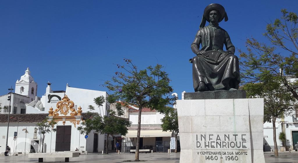 Infante Guesthouse Lagos Bagian luar foto
